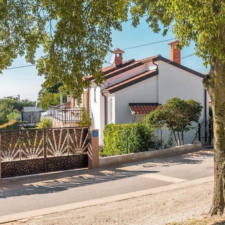 Villa Alma Kaštelir Kültér fotó