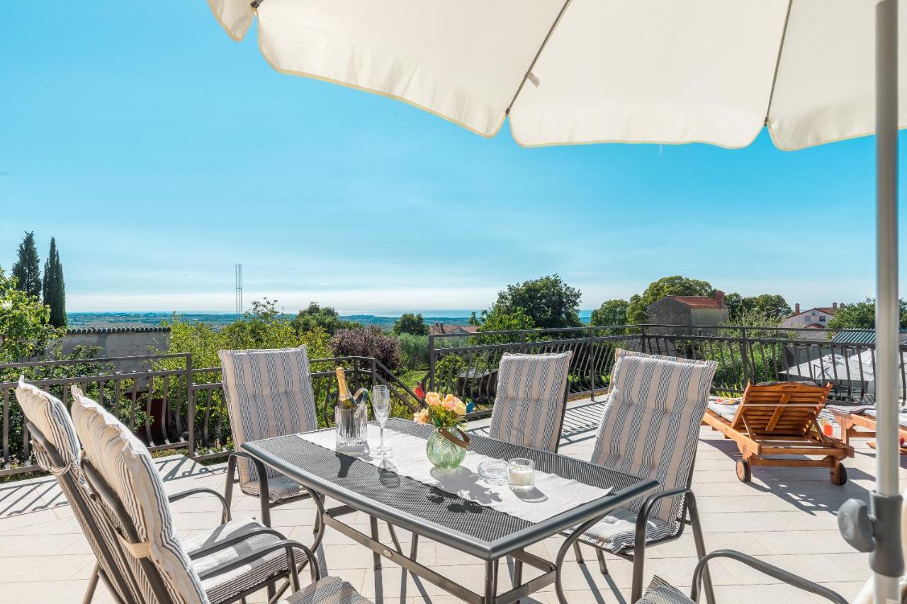 Villa Alma Kaštelir Kültér fotó
